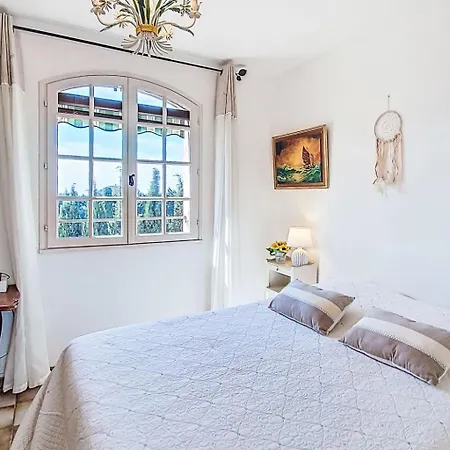 Feriehus La Coustelline By Interhome